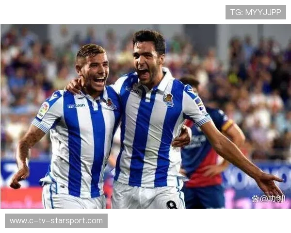 西甲焦点战引爆悬念，皇家社会稳居前列，西甲球队皇家