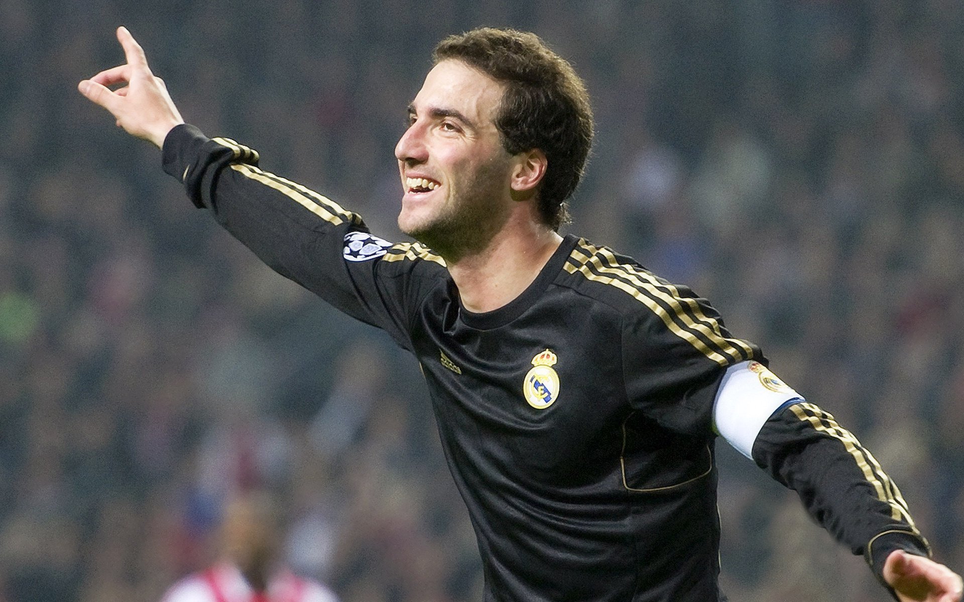 《英雄联盟》新版本预告片正式挂出,粉丝期待,英雄联盟新电影